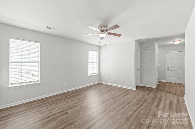 Property image 5 at 8818 Sharonbrook Drive, Charlotte, NC 28210