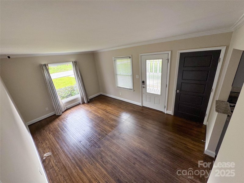 Property image 4 at 3437 Airlie Street, Charlotte, NC 28205