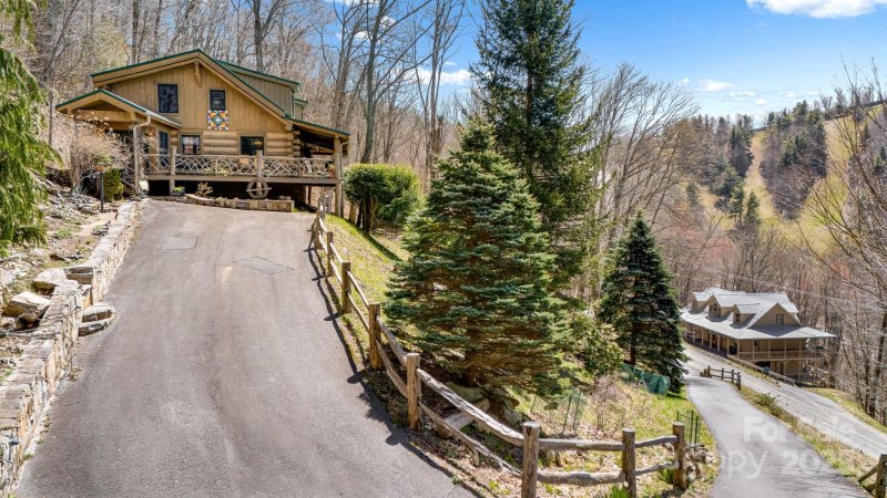 Property image 5 at 1873 El Miner Drive, Mars Hill, NC 28754