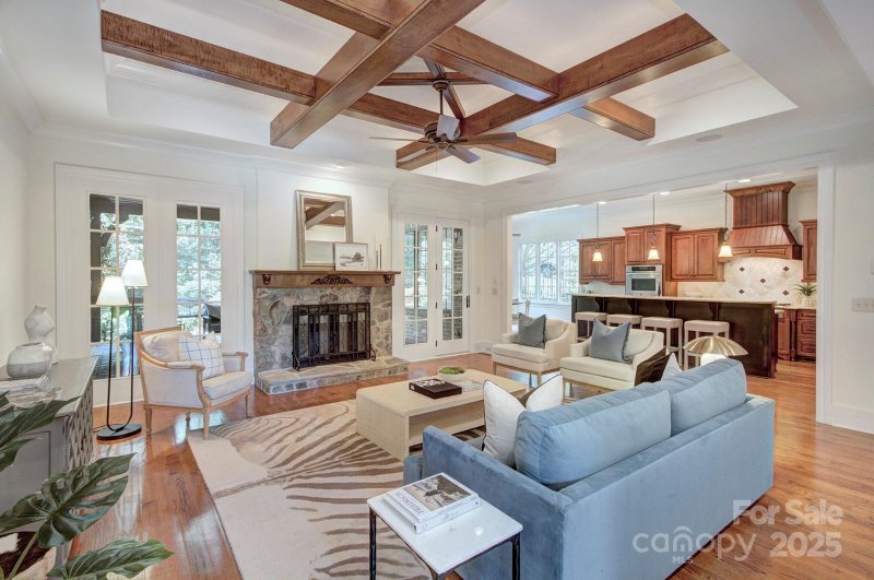 Property image 3 at 809 Verney Lane, Charlotte, NC 28226