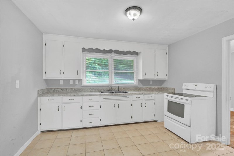 Property image 3 at 735 Wilbrown Circle, Charlotte, NC 28217