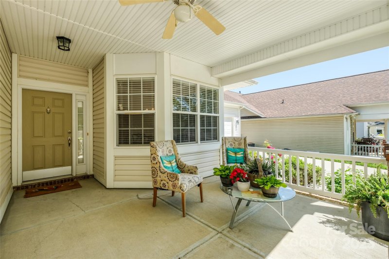 Property image 4 at 1027 Feather Oak Lane, Matthews, NC 28104