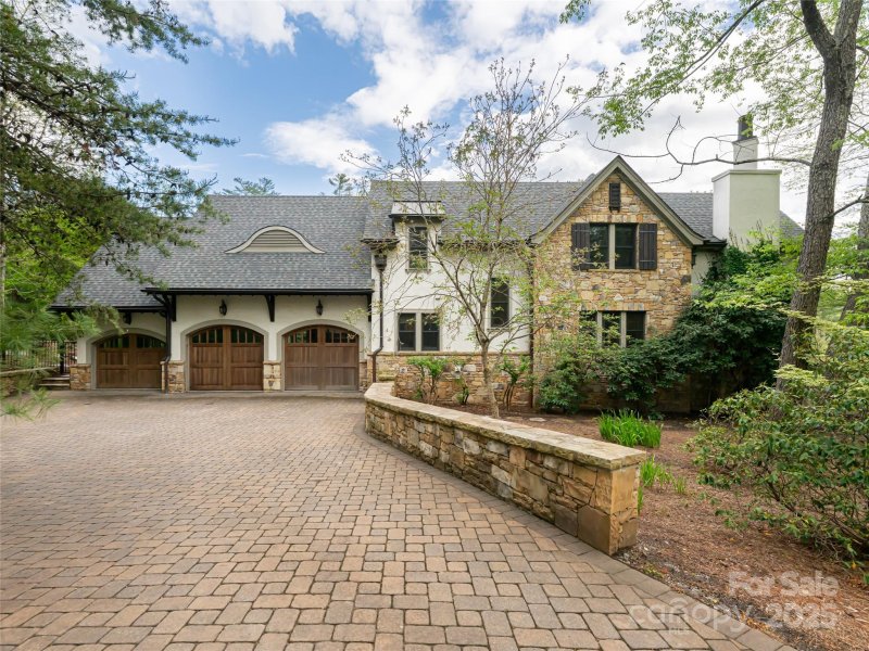 Property image 3 at 32 Ramble Way, Asheville, NC 28803