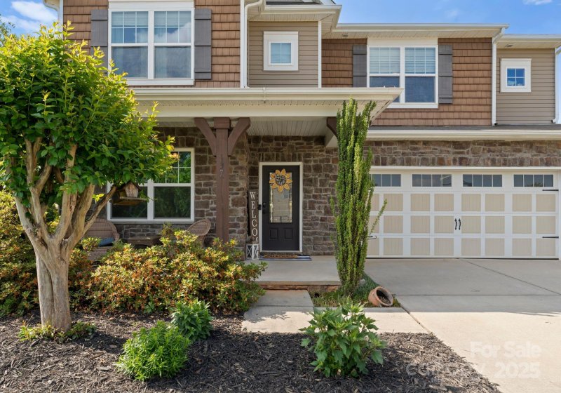 Property image 2 at 137 Sugar Magnolia Drive, Mooresville, NC 28115