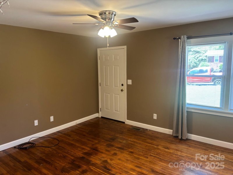 Property image 2 of 907 Mcgowan Road in Southern Heights, Shelby, NC 28150