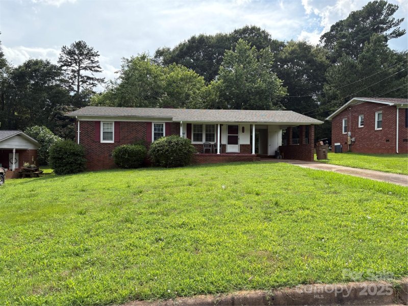 Property image 2 of 908 Mcgowan Road in Southern Heights, Shelby, NC 28150