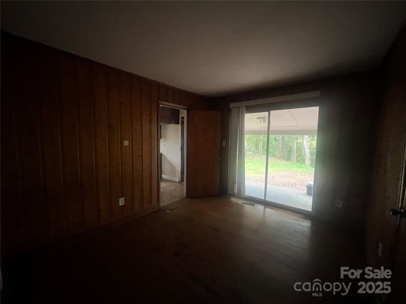 Property image 5 at 4817 Ridgeley Drive, Charlotte, NC 28208