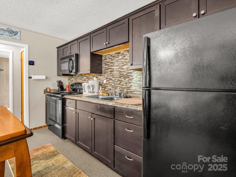 Property image 5 of 128 Winding Creek Court in Lake Lure Village Resort, Lake Lure, NC 28746