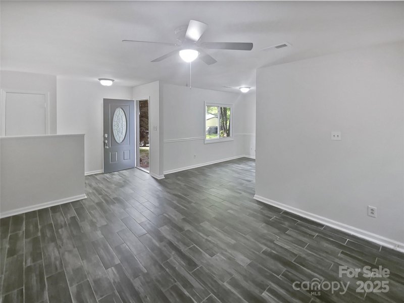 Property image 3 at 8600 Eaglewind Drive, Charlotte, NC 28212