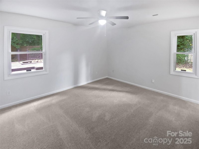 Property image 5 at 8600 Eaglewind Drive, Charlotte, NC 28212