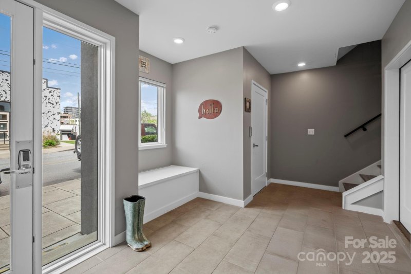 Property image 3 at 245 Short Coxe Avenue, Asheville, NC 28801