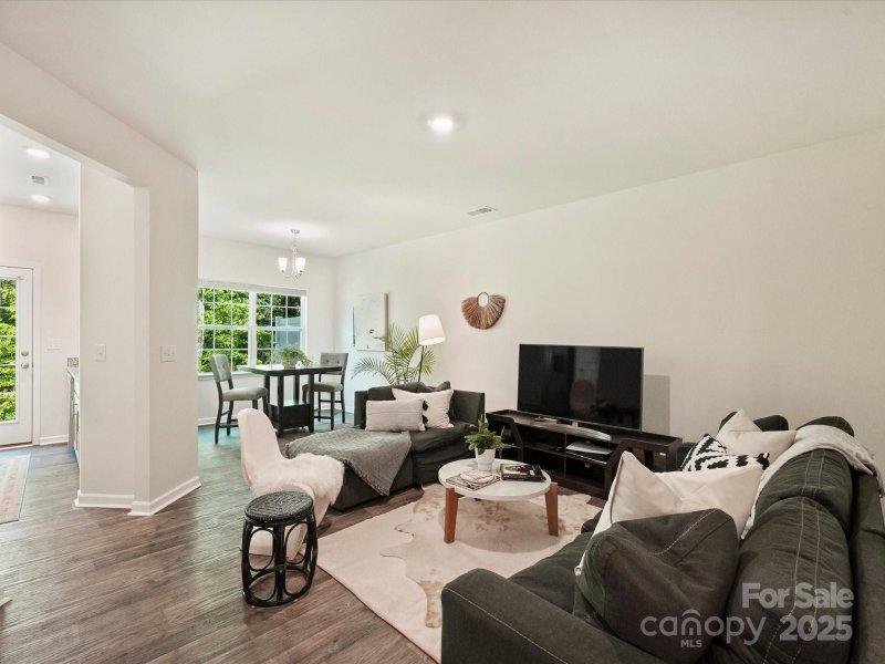 Property image 2 at 6037 Guildford Hill Lane, Charlotte, NC 28215