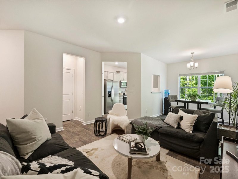 Property image 3 at 6037 Guildford Hill Lane, Charlotte, NC 28215