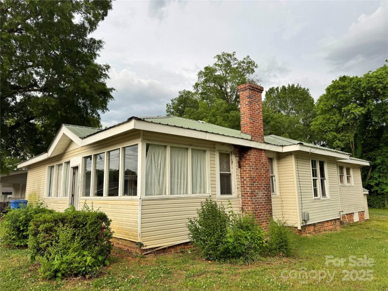 Property image 2 at 1703 Lowder Street, Albemarle, NC 28001