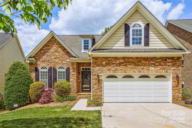 1365 Winged Foot Drive