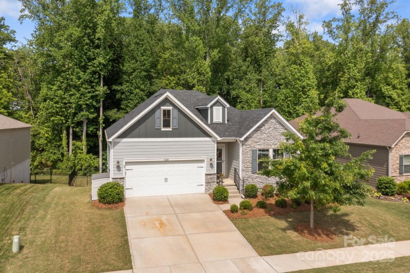 Property image 2 at 7620 Porrera Street, Charlotte, NC 28214