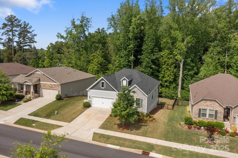 Property image 3 at 7620 Porrera Street, Charlotte, NC 28214