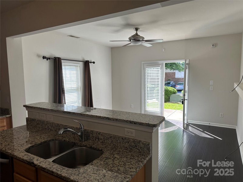 Property image 4 at 164 Parkwood Avenue, Charlotte, NC 28206