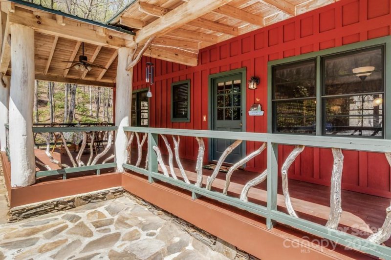 Property image 4 at 1160 Tanglewood Lane, Saluda, NC 28773