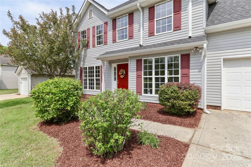 Property image 3 at 183 Bellelaine Drive, Mooresville, NC 28115