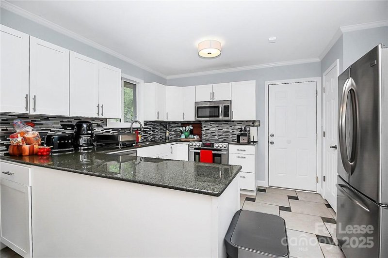 Property image 5 at 4214 University Drive, Charlotte, NC 28209