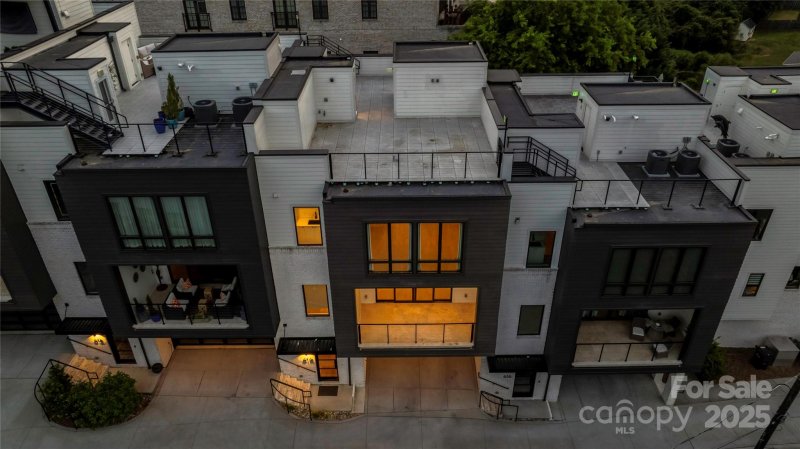 Property image 3 of 614 Queens Road in Myers Park, Charlotte, NC 28207