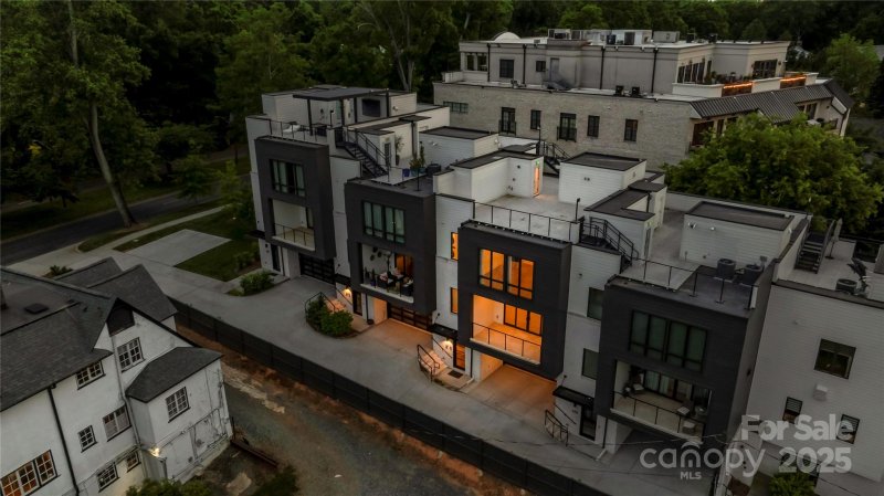 Property image 4 of 614 Queens Road in Myers Park, Charlotte, NC 28207