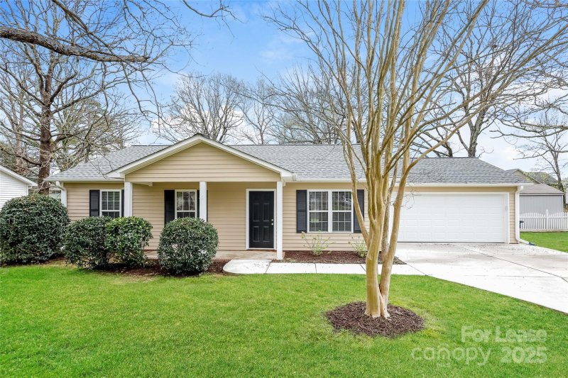 15420 Catawba Circle