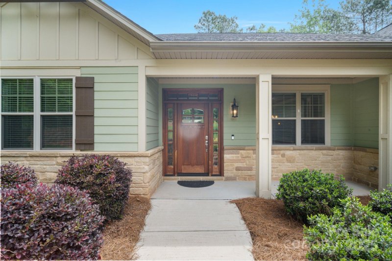 Property image 5 at 7358 Bay Cove Court, Denver, NC 28037