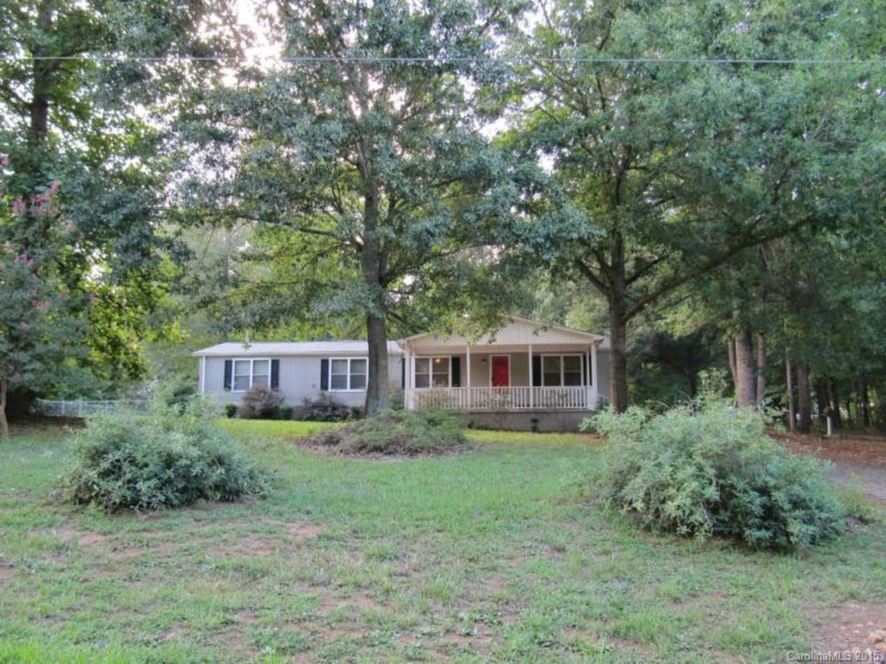 Property image 3 at 113 Thornwood Lane, Stanley, NC 28164