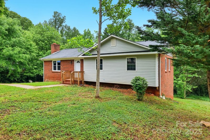 Property image 3 of 131 Little Forest Lane in Danbury Forest, Statesville, NC 28625