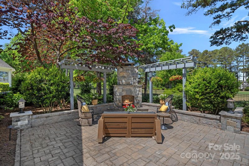 Property image 3 at 17924 River Ford Drive, Davidson, NC 28036