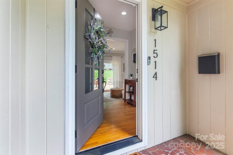 Property image 3 at 1514 Wensley Drive, Charlotte, NC 28210