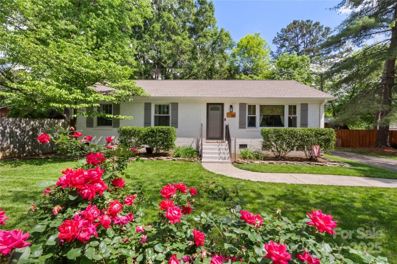 301 Deer Creek Drive