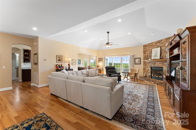 Property image 2 at 883 Big Raven Lane, Saluda, NC 28773