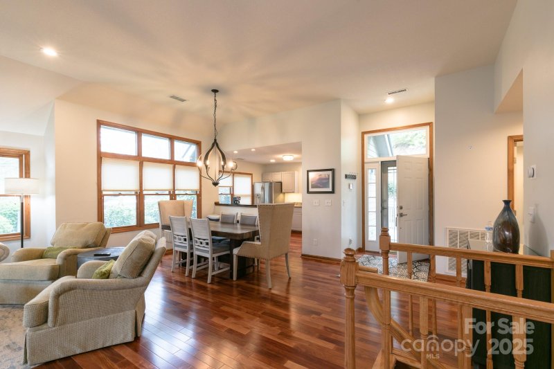 220 Stoney Falls Loop