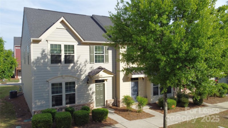 Property image 2 at 3027 Potomac River Parkway, Charlotte, NC 28217