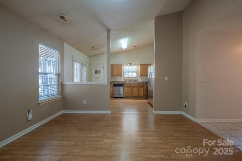 Property image 4 of 6808 Squirrels Foot Court in Fern Hill, Charlotte, NC 28217