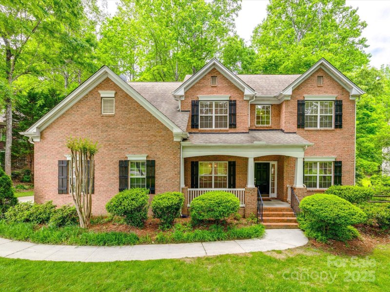 720 Kingsmill Lane