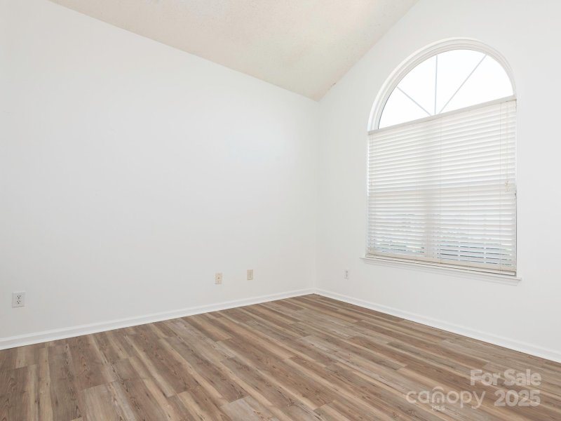 Property image 5 of 6212 Derryfield Drive in The Hamptons, Charlotte, NC 28213