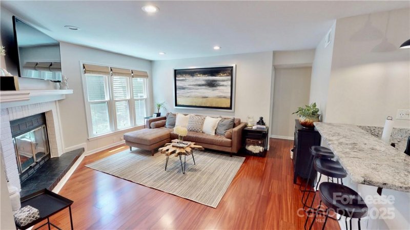 Property image 2 at 415 W 8th Street, Charlotte, NC 28202