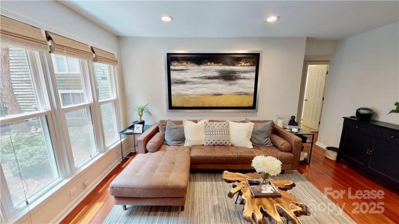 Property image 4 at 415 W 8th Street, Charlotte, NC 28202