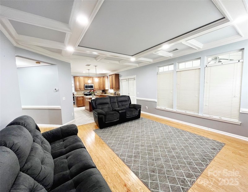 Property image 3 of 8218 Lynnewood Glen Drive in Highland Creek, Charlotte, NC 28269