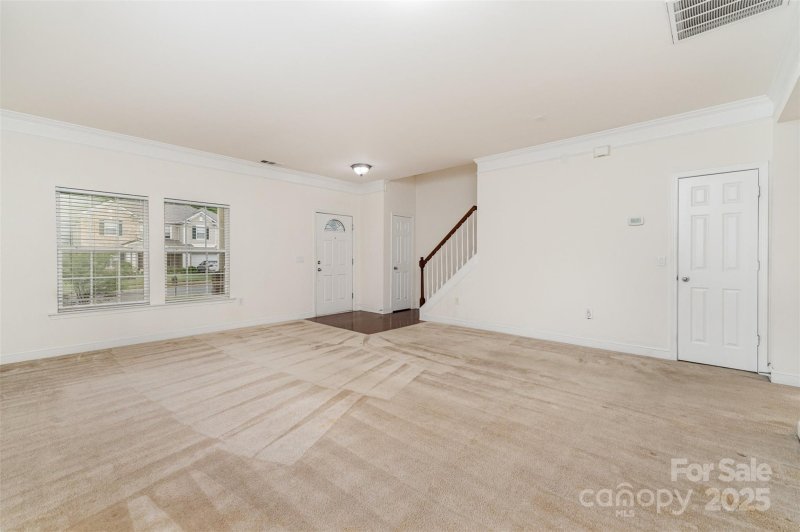 Property image 5 of 7031 Woodbridge Valley Circle in Versage, Mint Hill, NC 28227