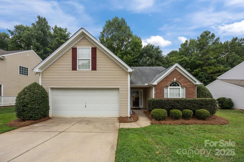 Property image 2 at 1614 Eagle Lake Drive, Fort Mill, SC 29707