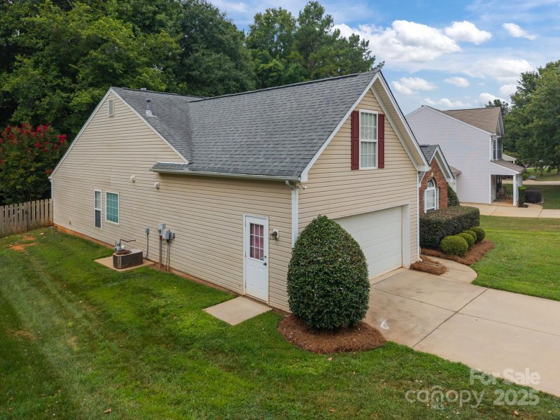 Property image 3 at 1614 Eagle Lake Drive, Fort Mill, SC 29707