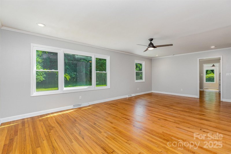 Property image 2 at 6007 Charing Place, Charlotte, NC 28211