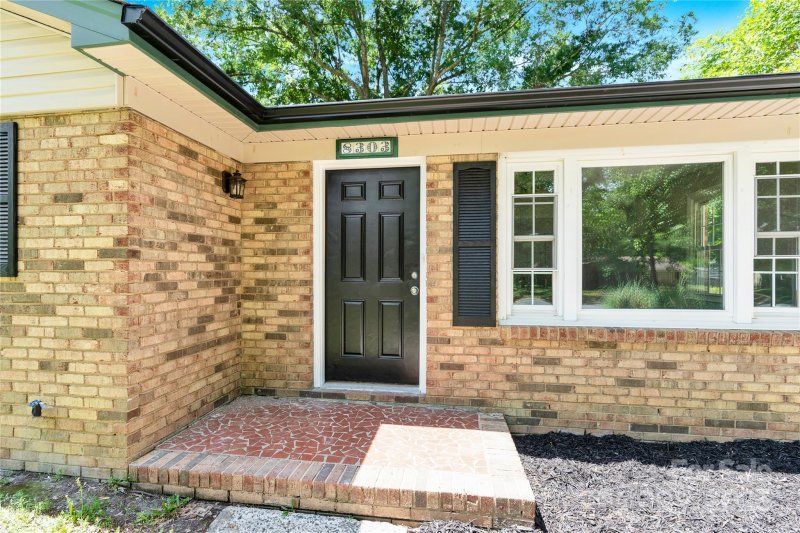 Property image 3 at 8303 Hemby Wood Drive, Indian Trail, NC 28079