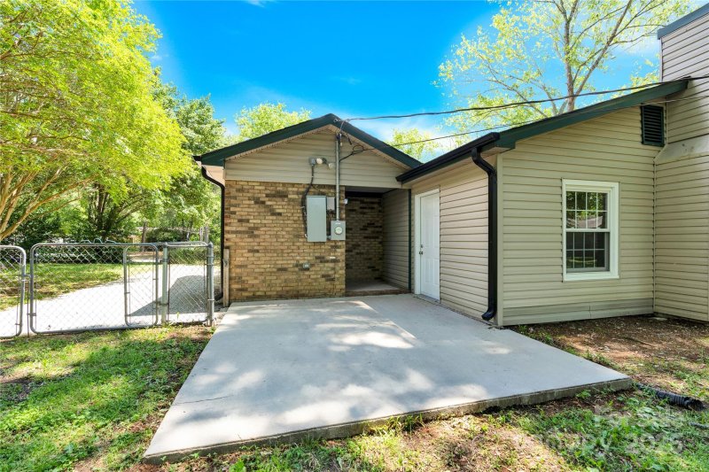 Property image 4 at 8303 Hemby Wood Drive, Indian Trail, NC 28079