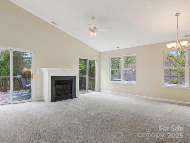 Property image 5 of 100 Creeks End Circle in Glens Of Aberdeen, Mills River, NC 28759